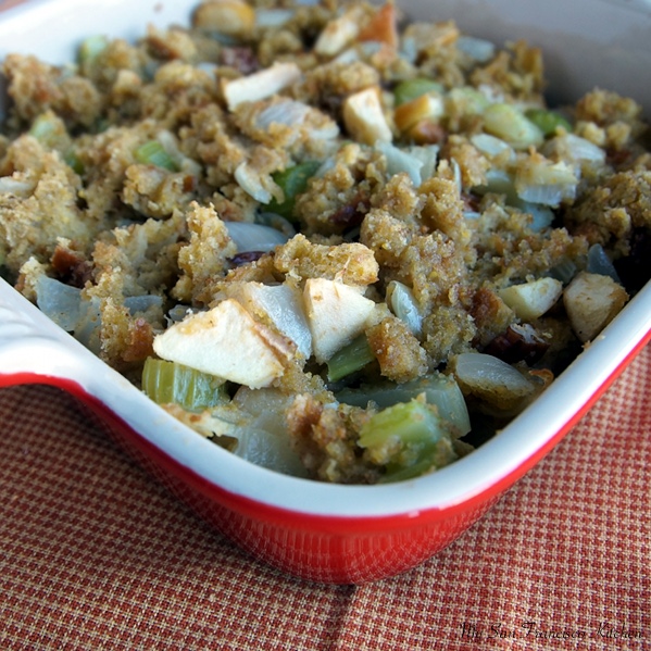 corn bread stuffing with apples