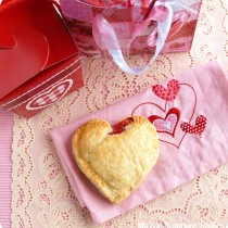 raspberry hand pies