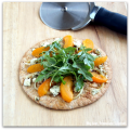 apricot arugula pizzette