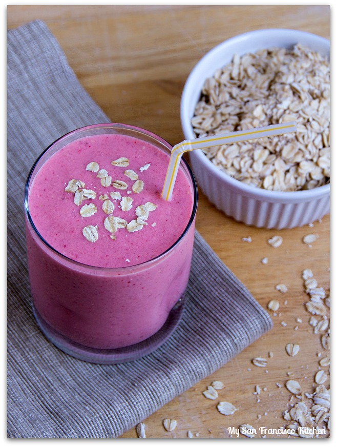 strawberry oatmeal smoothie