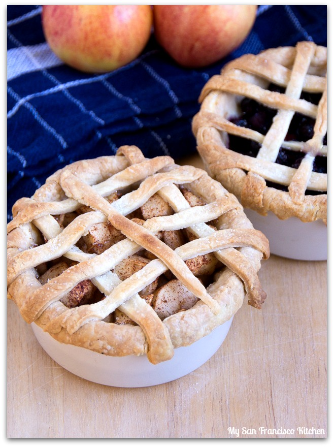 mini fruit pies