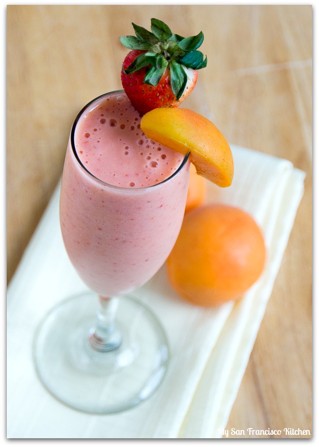 apricot strawberry smoothie