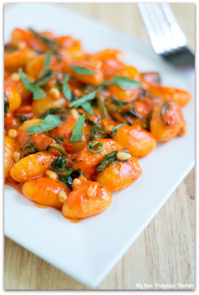 roasted red pepper gnocchi