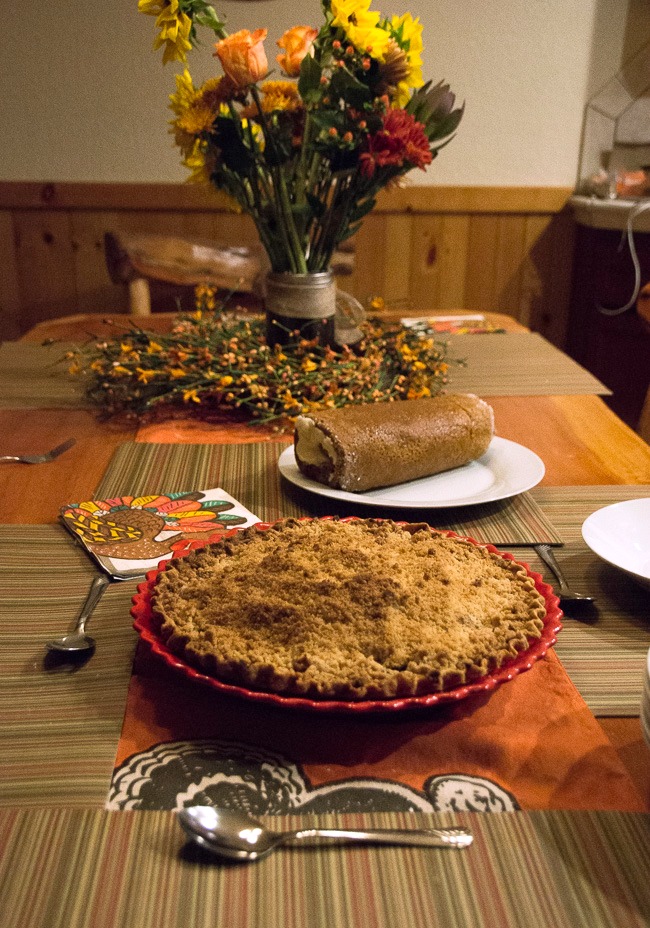 apple pie and pumpkin roll