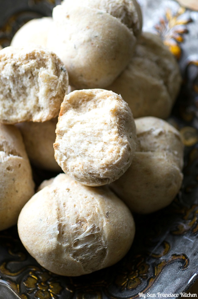 Herb Dinner Rolls