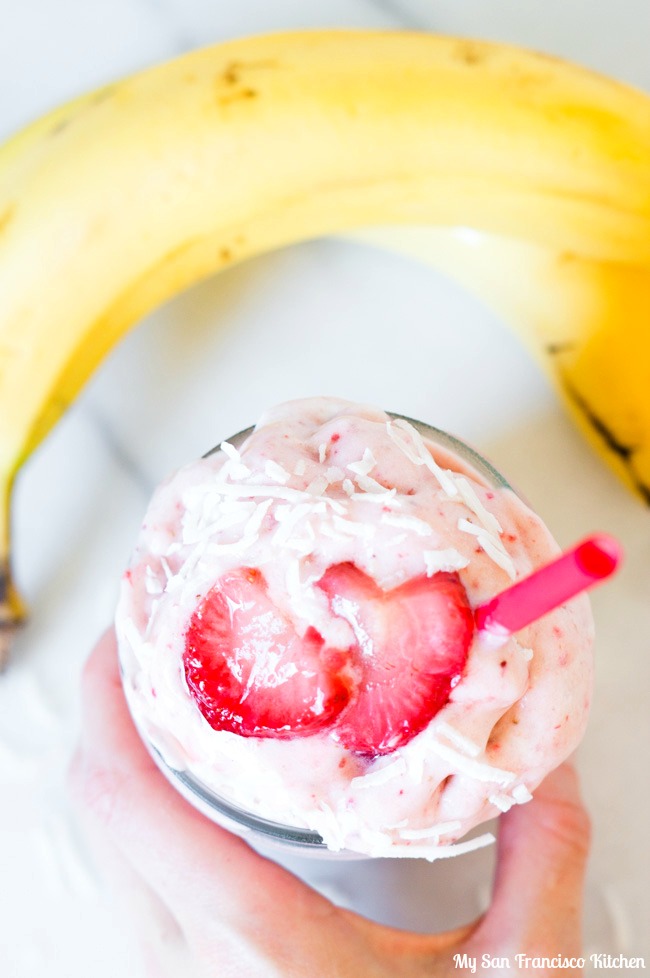 strawberry-coconut-smoothie-2