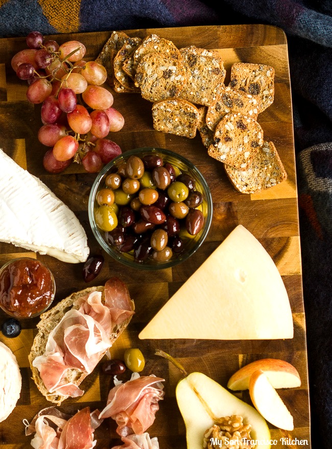 How to Make a Cheeseboard