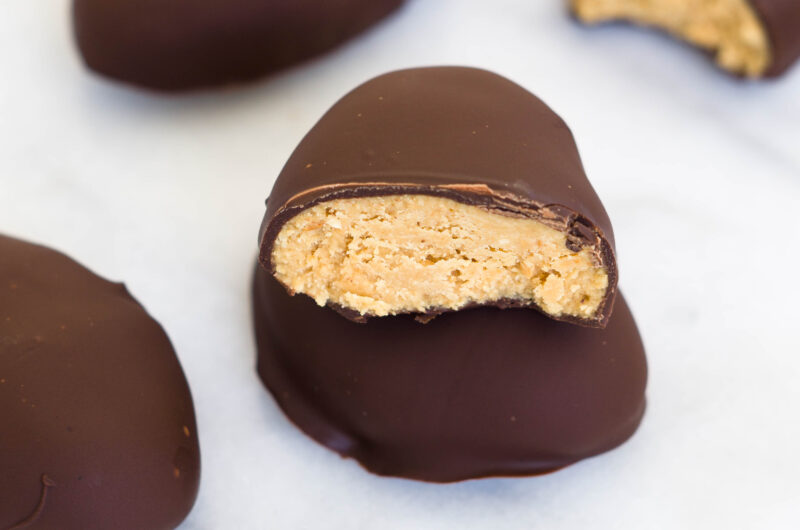 Healthy Vegan Peanut Butter Eggs